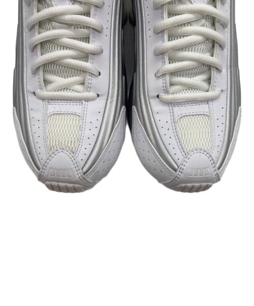 NIKE（ナイキ）NIKE (ナイキ) ローカットスニーカー ホワイト×シルバー サイズ:25cmの古着・服飾アイテム
