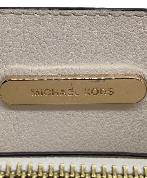 MICHAEL KORS（マイケルコース）MICHAEL KORS (マイケルコース) ハンドバッグ アイボリーの古着・服飾アイテム