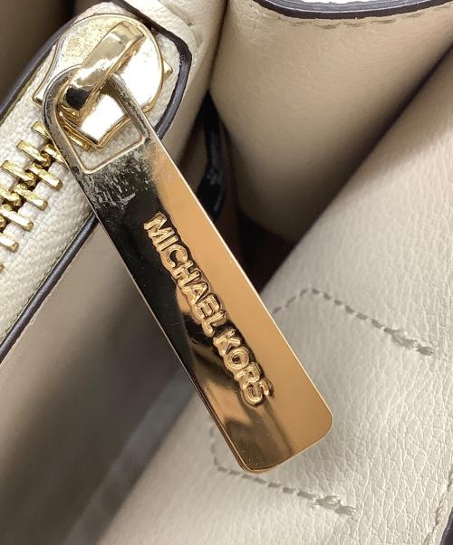 MICHAEL KORS（マイケルコース）MICHAEL KORS (マイケルコース) ハンドバッグ アイボリーの古着・服飾アイテム