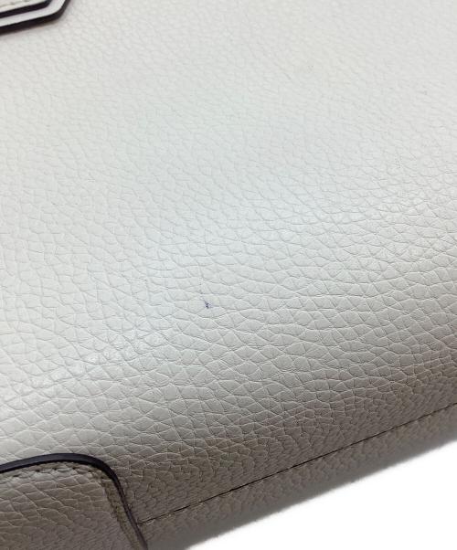 MICHAEL KORS（マイケルコース）MICHAEL KORS (マイケルコース) ハンドバッグ アイボリーの古着・服飾アイテム