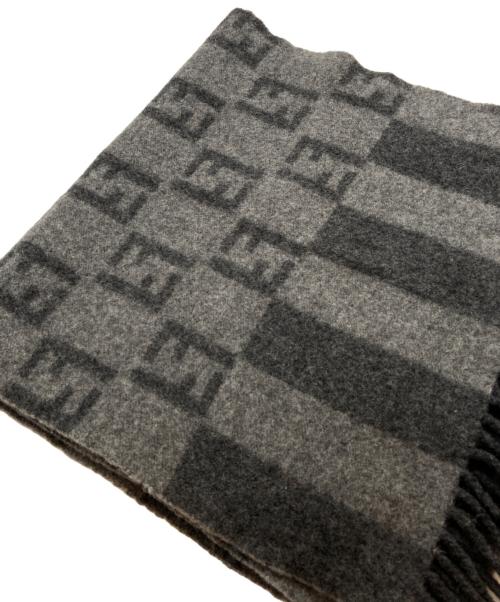 FENDI（フェンディ）FENDI (フェンディ) マフラー グレーの古着・服飾アイテム