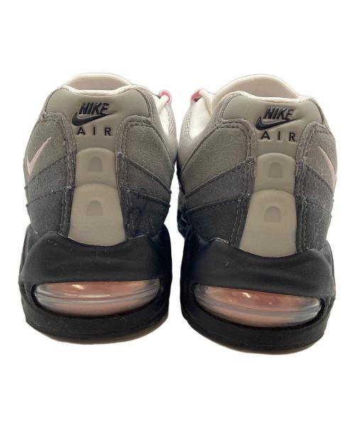 NIKE（ナイキ）NIKE (ナイキ) ローカットスニーカー グレー×ピンク サイズ:25.5cmの古着・服飾アイテム