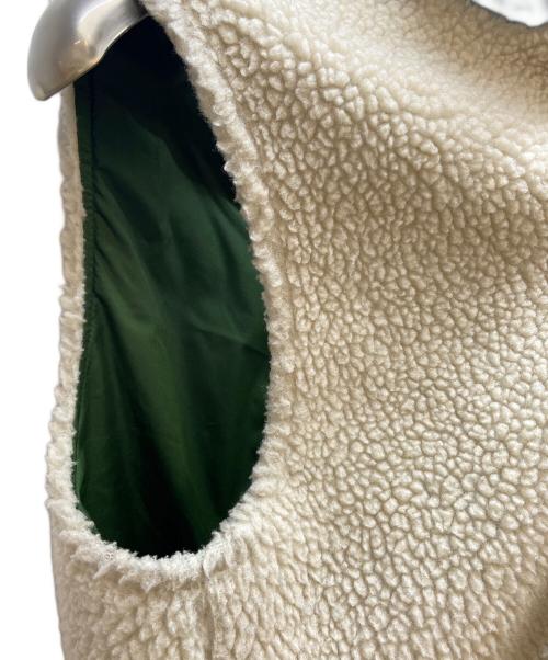 Patagonia（パタゴニア）Patagonia (パタゴニア) ボアベスト ベージュ×グリーン サイズ:XLの古着・服飾アイテム