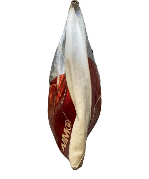 MM6 Maison Margiela（エムエムシックスメゾンマルジェラ）MM6 Maison Margiela (エムエムシックスメゾンマルジェラ) ハンドバッグ ホワイト×シルバー×レッドの古着・服飾アイテム