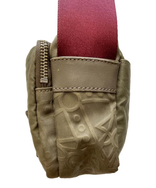 Vivienne Westwood（ヴィヴィアンウエストウッド）Vivienne Westwood (ヴィヴィアンウエストウッド) ショルダーバッグ/クロスボディバッグ/ORBエンボス ベージュの古着・服飾アイテム