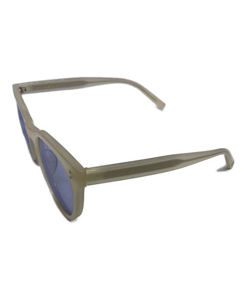 EYEVAN（アイヴァン）EYEVAN (アイヴァン) サングラス アイボリーの古着・服飾アイテム