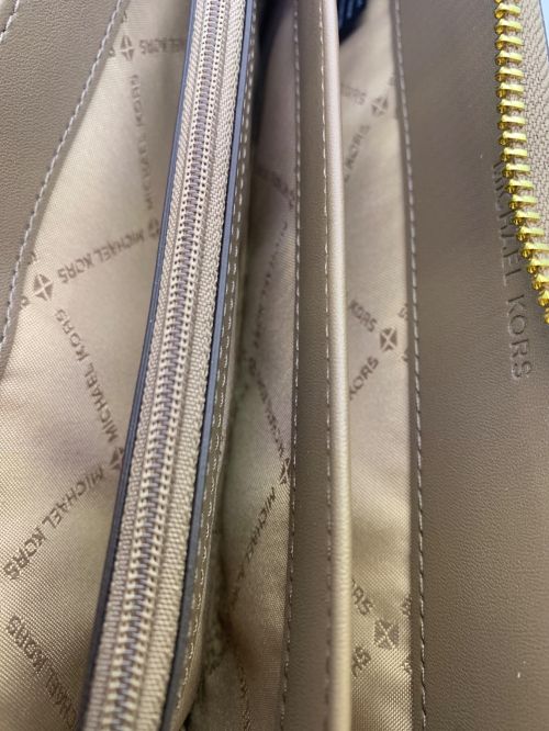 MICHAEL KORS（マイケル・コース）MICHAEL KORS (マイケルコース) JET SET TRAVEL コンチネンタルの古着・服飾アイテム