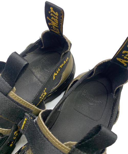 Dr.Martens（ドクターマーチン）Dr.Martens (ドクターマーチン) Dr.Martens サンダル ブラック×オリーブ サイズ:UK7の古着・服飾アイテム