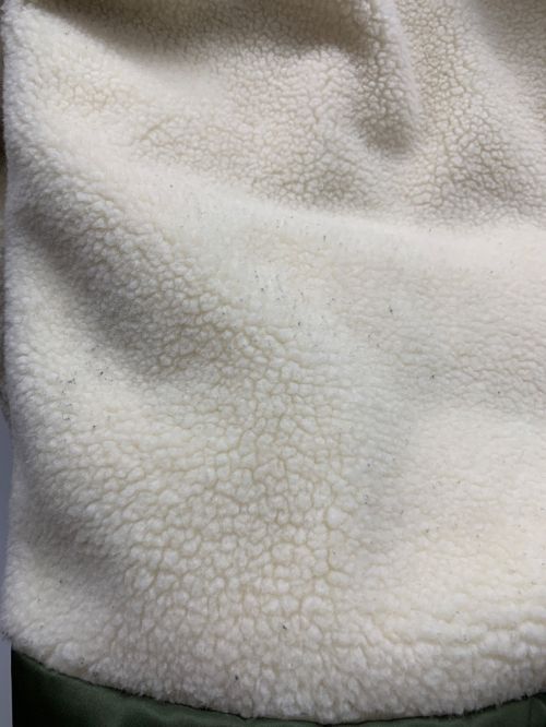 MONCLER（モンクレール）MONCLER (モンクレール) リバーシブルダウンジャケット アイボリー×オリーブ サイズ:4の古着・服飾アイテム