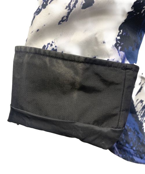 THE NORTH FACE（ザ ノース フェイス）THE NORTH FACE (ザ ノース フェイス) SUPREME (シュプリーム) 17AW 雪山 マウンテンパーカー  ブラック×ブルー サイズ:Mの古着・服飾アイテム