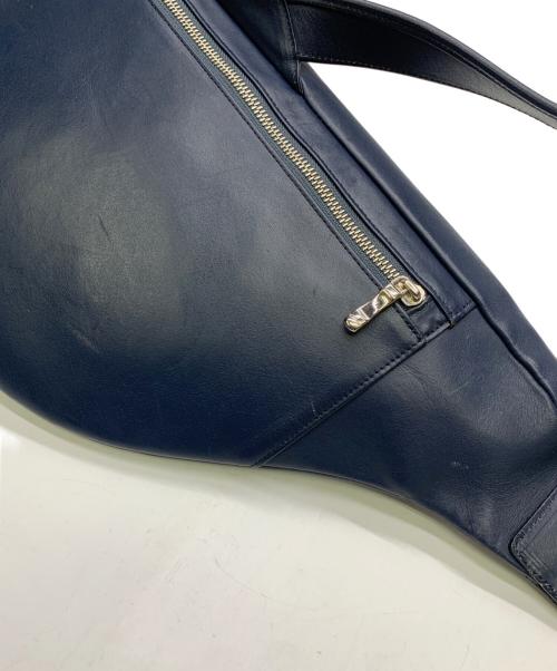 GROSS WALT（グロースヴァルト）GROSS WALT (グロースヴァルト) レザーボディーバッグ ネイビーの古着・服飾アイテム