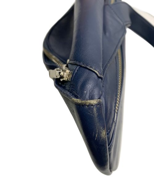 GROSS WALT（グロースヴァルト）GROSS WALT (グロースヴァルト) レザーボディーバッグ ネイビーの古着・服飾アイテム