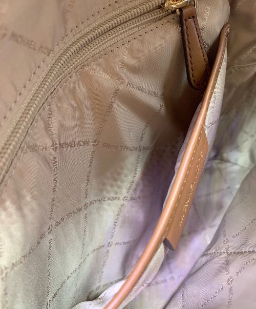 MICHAEL KORS（マイケル・コース）MICHAEL KORS (マイケルコース) ロゴバックパック ブラウン×グレーの古着・服飾アイテム