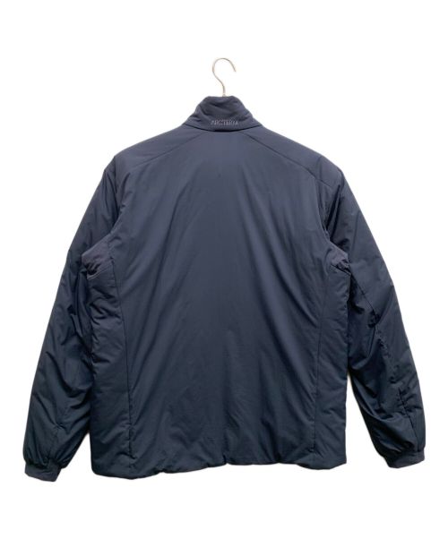 ARC'TERYX（アークテリクス）ARC'TERYX (アークテリクス) アトム ヘビーウェイト ジャケット ネイビー サイズ:Lの古着・服飾アイテム