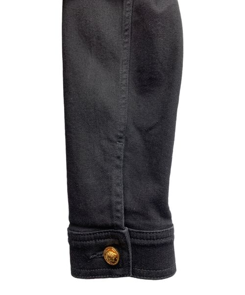 GIANNI VERSACE（ジャンニ・ヴェルサーチ）GIANNI VERSACE (ジャンニ・ヴェルサーチ) デニムジャケット ブラック サイズ:SIZE 48の古着・服飾アイテム