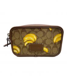 COACH（コーチ）の古着「ショルダーバッグ B2461-CR185 バナナ柄」｜ブラウン