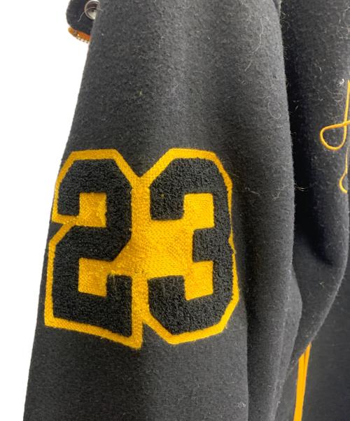 新しい学校のリーダーズ（アタラシイガッコウノリーダーズ）新しい学校のリーダーズ (アタラシイガッコウノリーダーズ) 新しい学校のリーダーズ　フード付きスタジャン ブラック サイズ:XLの古着・服飾アイテム