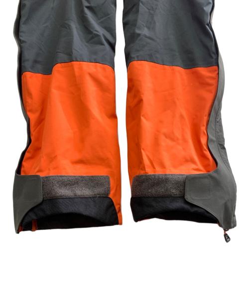 simms（シムスタイル）simms (シムスタイル) Megabass (メガバス) ゴアテックス ジャケット ビブセット ブラック×オレンジ サイズ:Ｓの古着・服飾アイテム