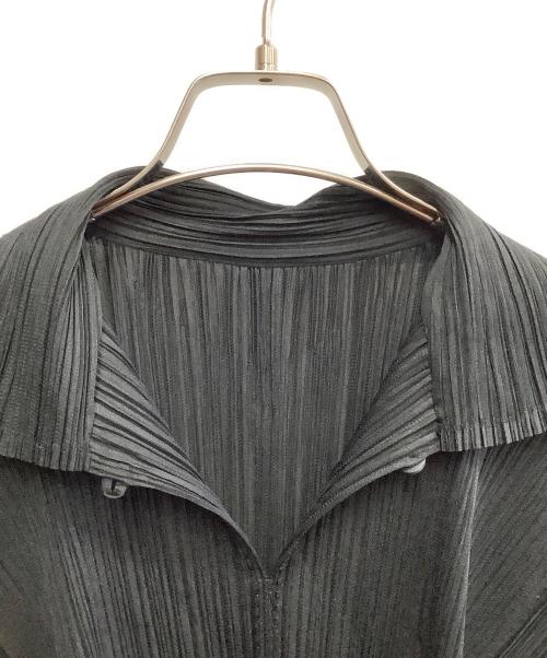 PLEATS PLEASE（プリーツプリーズ）PLEATS PLEASE (プリーツプリーズ) PLEATS PLEASE　プリーツポロシャツ サイズ:SIZE 3の古着・服飾アイテム