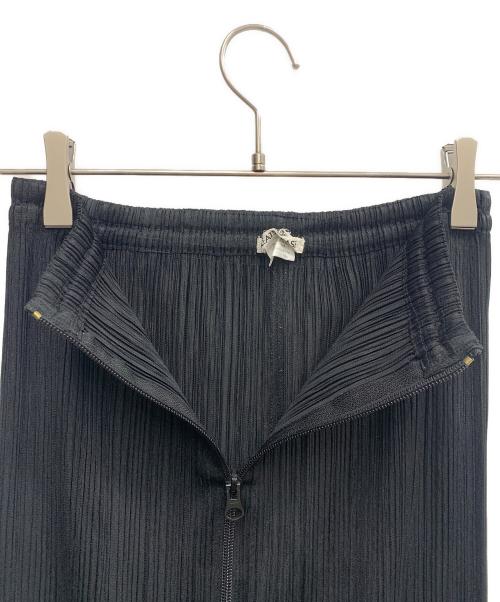 PLEATS PLEASE（プリーツプリーズ）PLEATS PLEASE (プリーツプリーズ) ダブルジッププリーツスカート ブラック サイズ:SIZE 1の古着・服飾アイテム