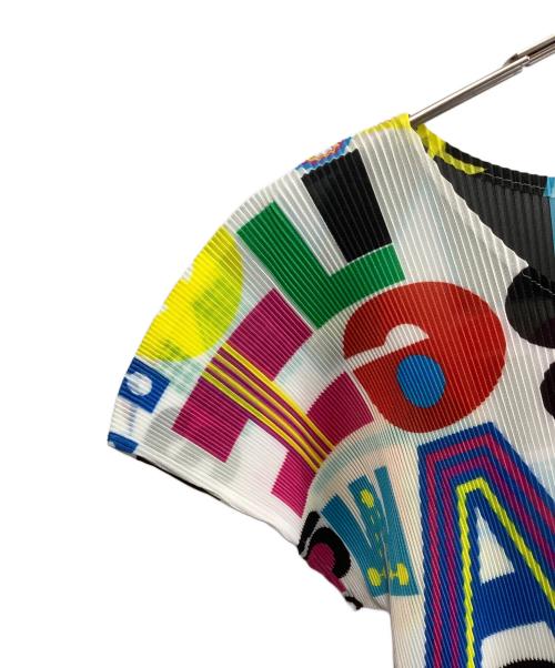 PLEATS PLEASE（プリーツプリーズ）PLEATS PLEASE (プリーツプリーズ) タイポグラフィプリントミスト　カットソー サイズ:SIZE 3の古着・服飾アイテム