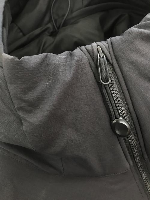 ARC'TERYX（アークテリクス）ARC'TERYX (アークテリクス) ATOM HOODY LT MEN'S GEN2 ブラック サイズ:Lの古着・服飾アイテム