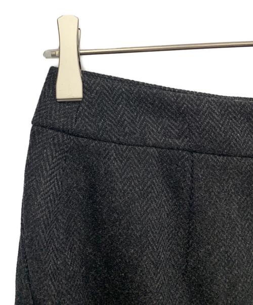 HERMES（エルメス）HERMES (エルメス) HERMES　ヘリンボーン　セットアップ グレー サイズ:SIZE ジャケット40/スカート42の古着・服飾アイテム