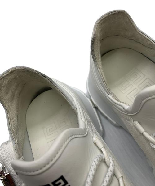 GIVENCHY（ジバンシィ）GIVENCHY (ジバンシィ) SPECTRE RUNNER ホワイト サイズ:35の古着・服飾アイテム