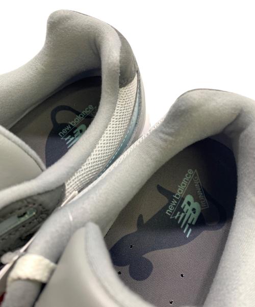 NEW BALANCE（ニューバランス）NEW BALANCE (ニューバランス) ATMOS (アトモス) NEW BALANCE×atmos　M2002RAT GREY 22SS-S グレー サイズ:28.5の古着・服飾アイテム