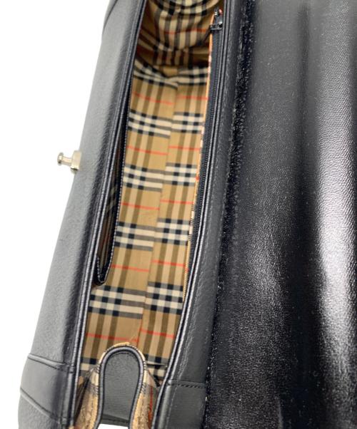 Burberry's（バーバリーズ）Burberry's (バーバリーズ) ドラムハンドバッグ ブラックの古着・服飾アイテム