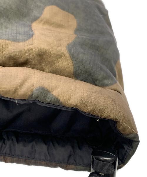 THE NORTH FACE（ザ ノース フェイス）THE NORTH FACE (ザ ノース フェイス) THE NORTH FACE　カーキ×ブラック　ダウンジャケット カーキ×ブラック サイズ:SIZE Lの古着・服飾アイテム