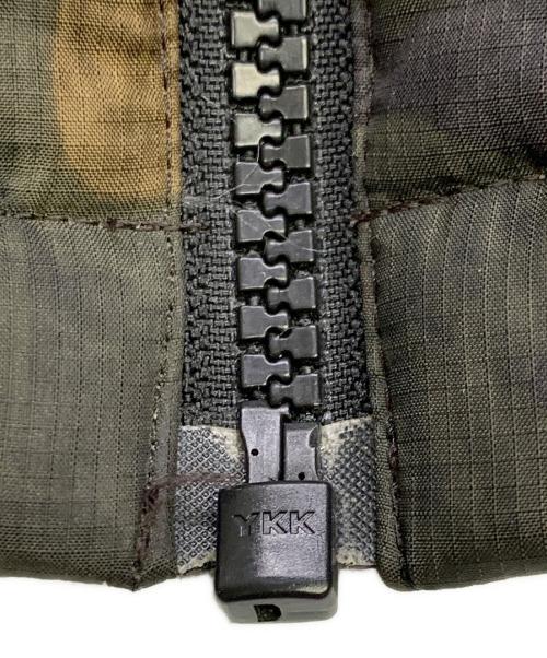 THE NORTH FACE（ザ ノース フェイス）THE NORTH FACE (ザ ノース フェイス) THE NORTH FACE　カーキ×ブラック　ダウンジャケット カーキ×ブラック サイズ:SIZE Lの古着・服飾アイテム