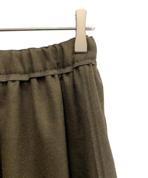 COMME des GARCONS（コムデギャルソン）COMME des GARCONS (コムデギャルソン) COMME des GARCONS　カーキ　ウールミディスカート カーキ サイズ:SIZE XSの古着・服飾アイテム