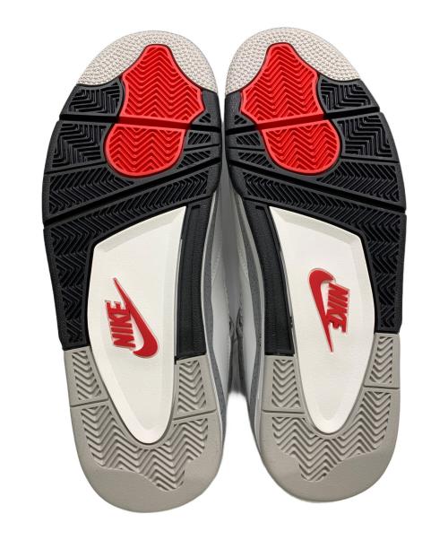 NIKE（ナイキ）NIKE (ナイキ) スニーカー ホワイト×グレー サイズ:UK　10.5 未使用品の古着・服飾アイテム