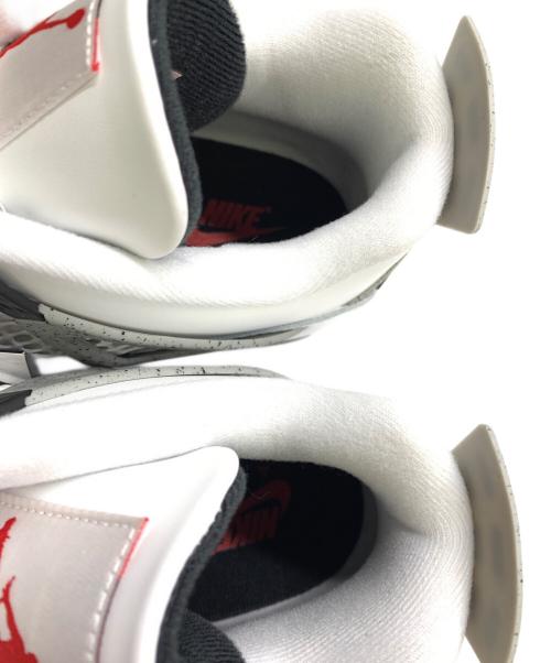 NIKE（ナイキ）NIKE (ナイキ) スニーカー ホワイト×グレー サイズ:UK　10.5 未使用品の古着・服飾アイテム