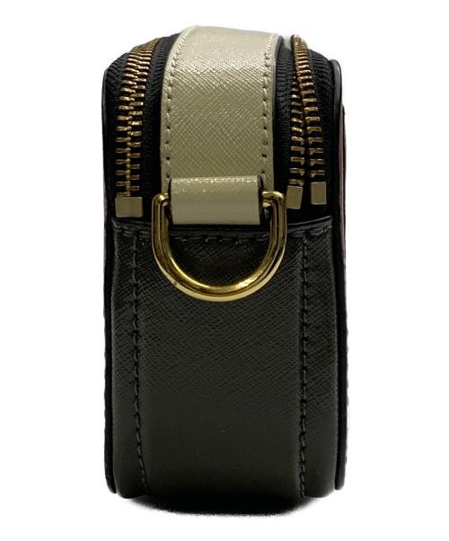 MARC JACOBS（マークジェイコブス）MARC JACOBS (マークジェイコブス) MARC JACOBS　SNAPSHOT　レッド×ブラック　ショルダーバッグ レッド×ブラックの古着・服飾アイテム