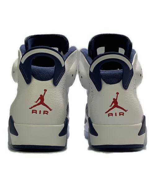 NIKE（ナイキ）NIKE (ナイキ) スニーカー ホワイト×ネイビー サイズ:28の古着・服飾アイテム