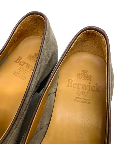 berwick（バーウィック）berwick (バーウィック) ローファー ベージュ サイズ:40の古着・服飾アイテム