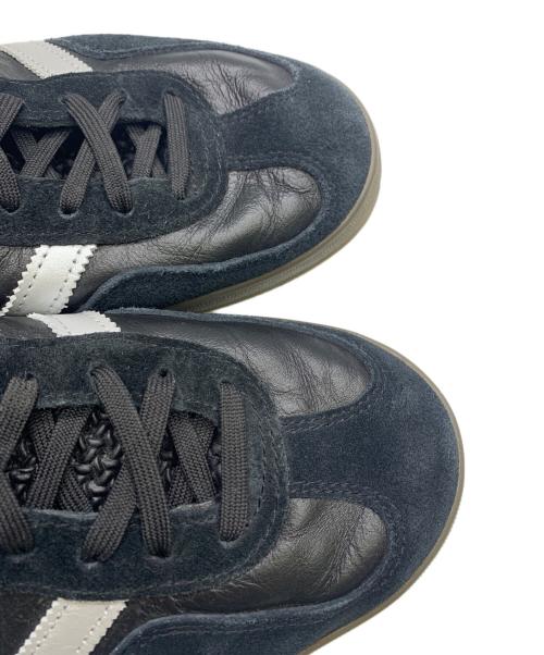 adidas Originals（アディダスオリジナル）adidas Originals (アディダスオリジナル) GAZELLE INDOOR ブラック×ホワイト サイズ:UK　９の古着・服飾アイテム