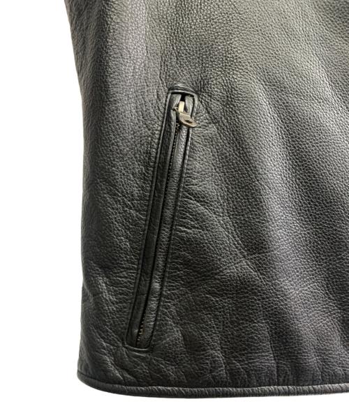 HARLEY-DAVIDSON（ハーレーダビッドソン）HARLEY-DAVIDSON (ハーレーダビッドソン) HARLEY-DAVIDSON　刺繍レザーベスト ブラック サイズ:Lの古着・服飾アイテム