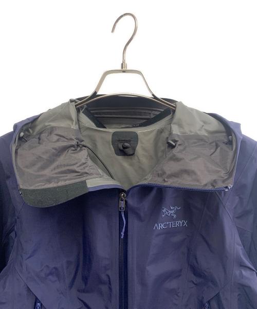 ARC'TERYX（アークテリクス）ARC'TERYX (アークテリクス) ARC'TERYX　ベータSLジャケット ネイビー サイズ:Mの古着・服飾アイテム