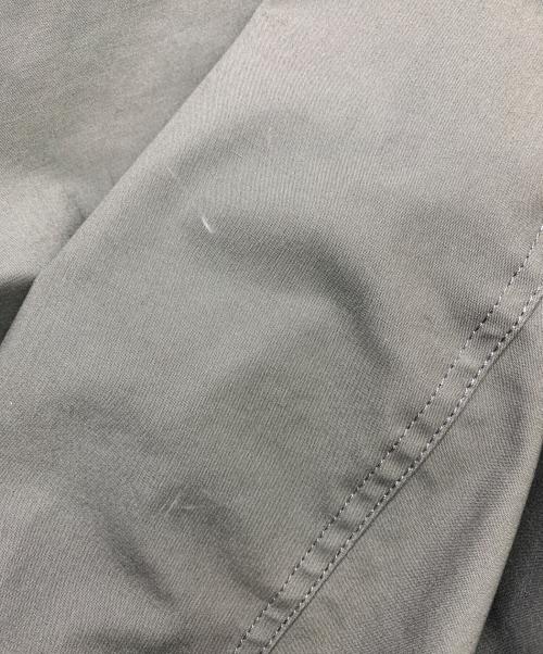 Liberaiders（リベレイダース）Liberaiders (リベレイダース) Liberaiders　フィッシュテールコート カーキ サイズ:MEDIUMの古着・服飾アイテム