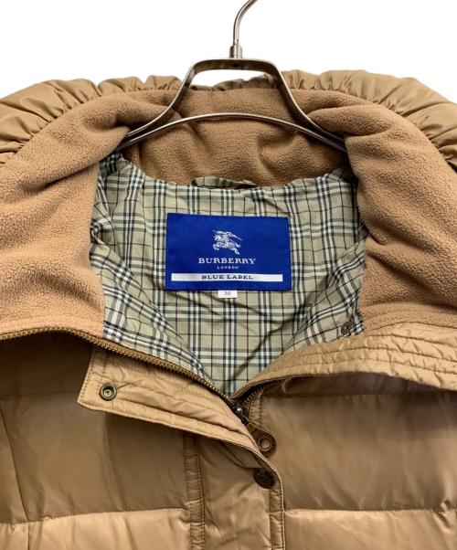BURBERRY BLUE LABEL（バーバリー ブルー レーベル）BURBERRY BLUE LABEL (バーバリーロンドンブルーレーベル) BURBERRY BLUE LABEL　ダウンコート ベージュ サイズ:38の古着・服飾アイテム