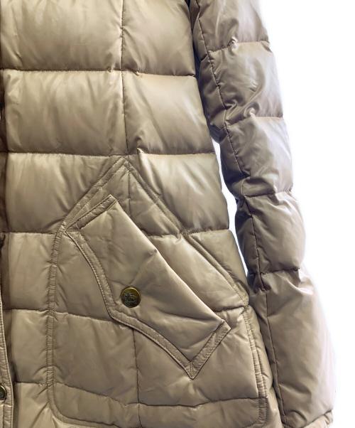 BURBERRY BLUE LABEL（バーバリー ブルー レーベル）BURBERRY BLUE LABEL (バーバリーロンドンブルーレーベル) BURBERRY BLUE LABEL　ダウンコート ベージュ サイズ:38の古着・服飾アイテム