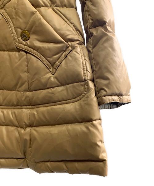 BURBERRY BLUE LABEL（バーバリー ブルー レーベル）BURBERRY BLUE LABEL (バーバリーロンドンブルーレーベル) BURBERRY BLUE LABEL　ダウンコート ベージュ サイズ:38の古着・服飾アイテム