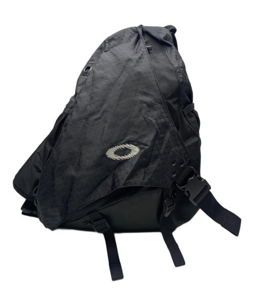 OAKLEY（オークリー）OAKLEY (オークリー) 00’sスリングショルダーバッグ ブラックの古着・服飾アイテム