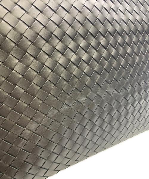 BOTTEGA VENETA（ボッテガベネタ）BOTTEGA VENETA (ボッテガベネタ) BOTTEGA VENETA　イントレチャート　クラッチバッグ ブラックの古着・服飾アイテム