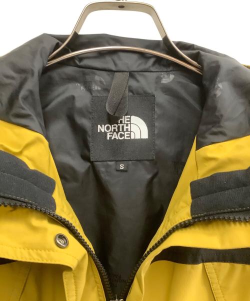 THE NORTH FACE（ザ ノース フェイス）THE NORTH FACE (ザ ノース フェイス) THE NORTH FACE　マウンテンライトジャケット マスタード×ブラック サイズ:Sの古着・服飾アイテム