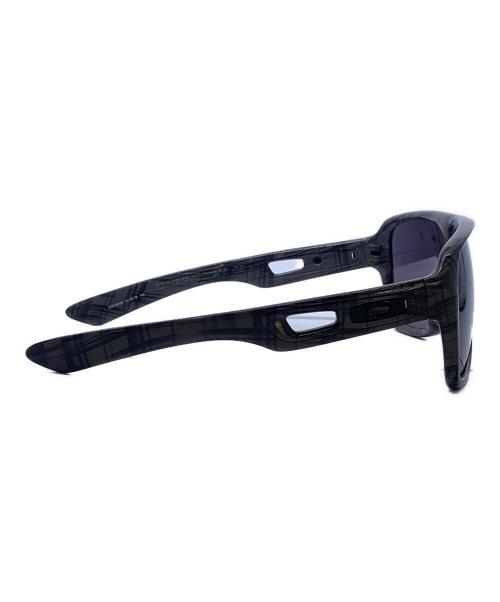 OAKLEY（オークリー）OAKLEY (オークリー) OAKLEY　Dispatch II　グレー　サングラス グレーの古着・服飾アイテム