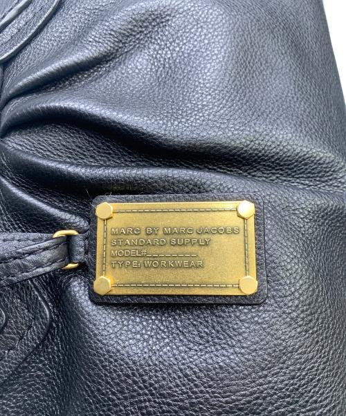 Marc by Marc Jacobs（マークバイマークジェイコブス）Marc by Marc Jacobs (マークバイマークジェイコブス) Marc by Marc Jacobs　CLASSIC Q BAG　レザーバッグ ブラックの古着・服飾アイテム